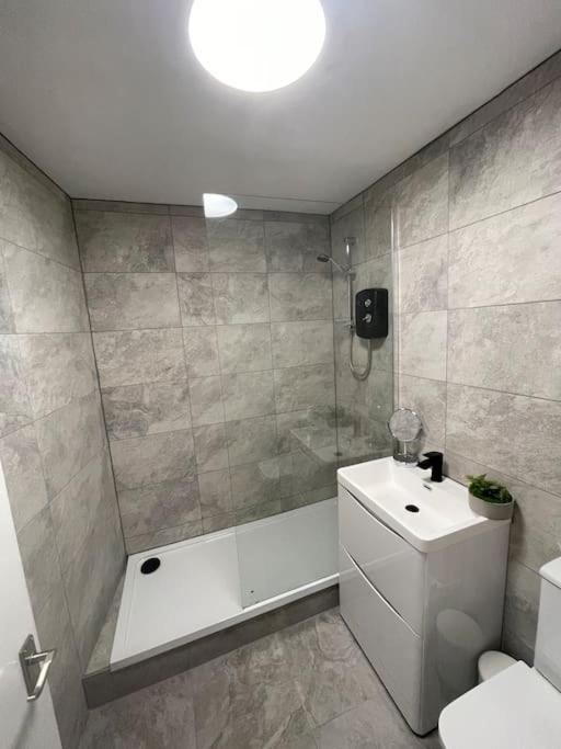 Modern 2 Bedroom City Apartment Glasgow Dış mekan fotoğraf