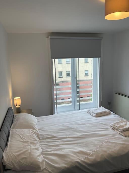 Modern 2 Bedroom City Apartment Glasgow Dış mekan fotoğraf